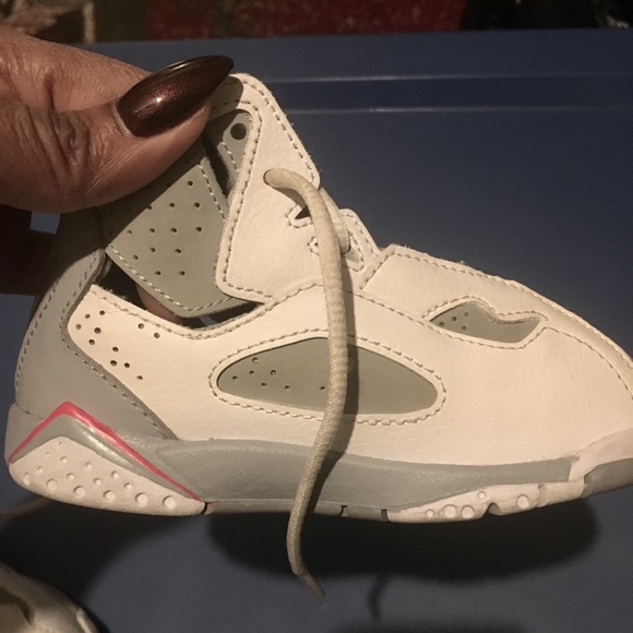 Toddler boy Jordan’s - Picture 7 of 7